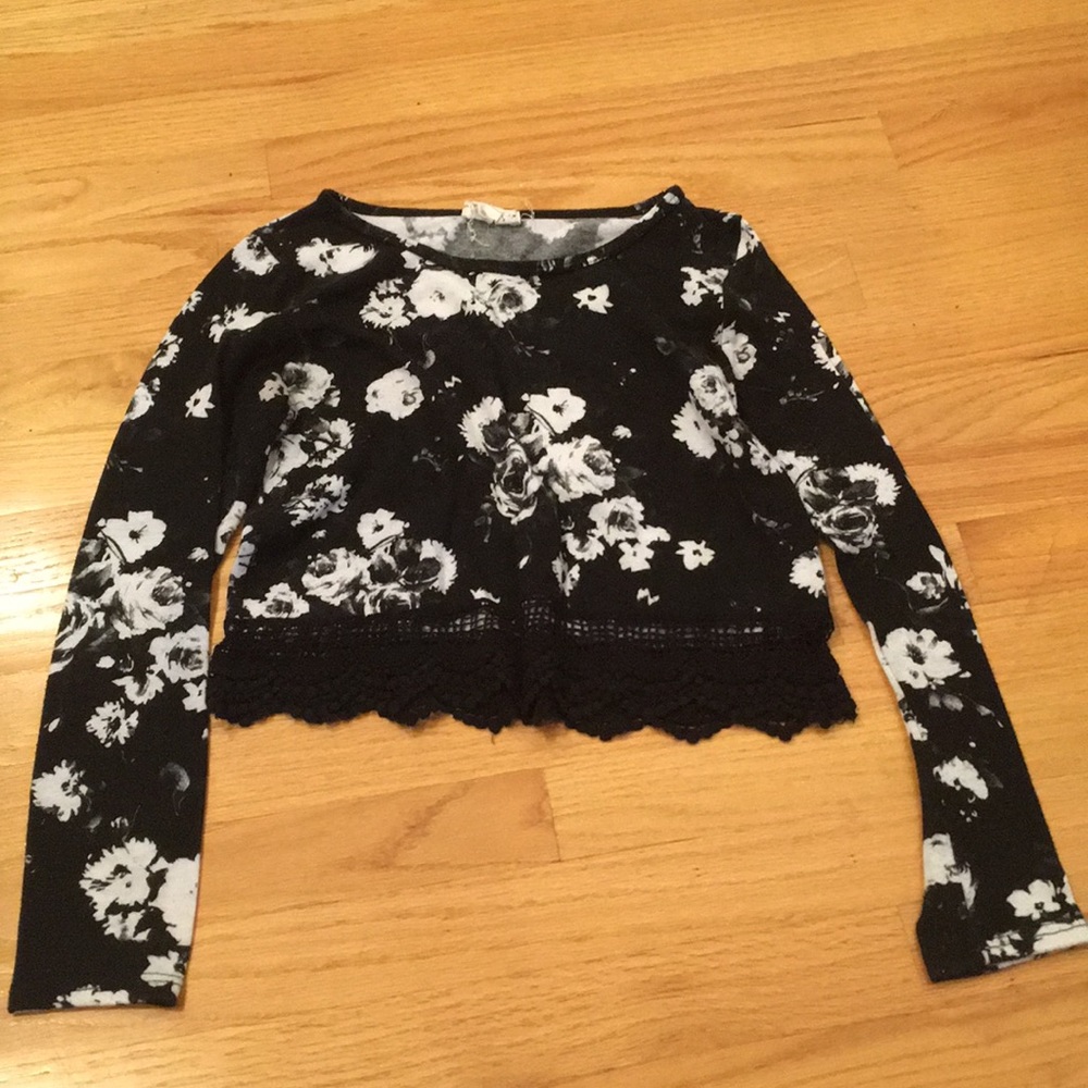 Black Floral Crop Top